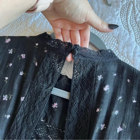 Saylor - Prarie Dress - Black Floral Scarf - Picture 15 of 15